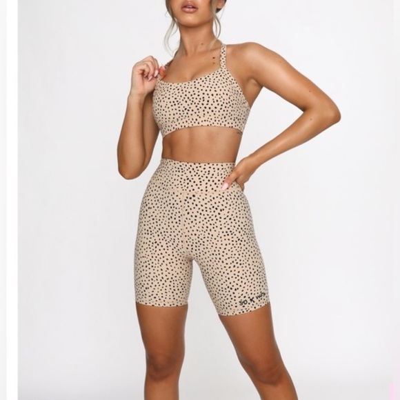 White Fox Set - Picture 2 of 11